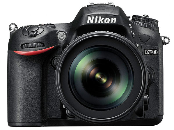 Nikon D7200 front