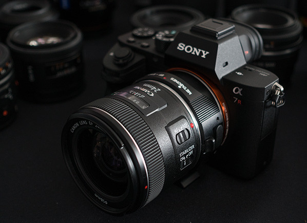 Sony A7R II met Canon EF 24mm f/2.8 IS USM