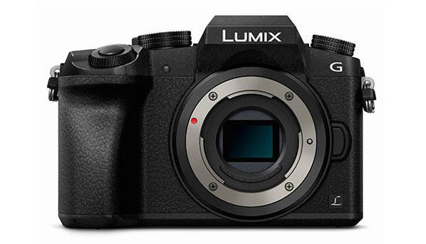 Panasonic G7 front