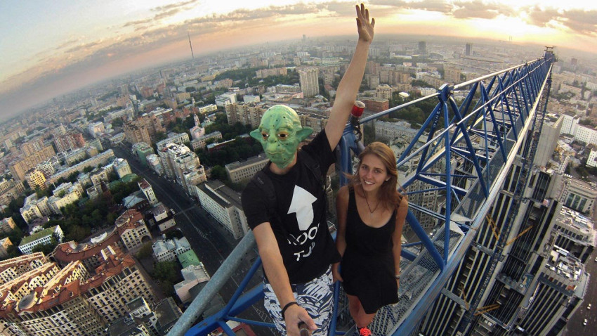 Vrouw maakt gevaarlijkste selfies ter wereld
